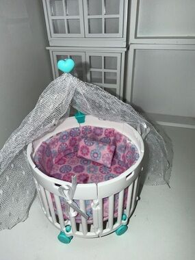 Zuru My mini baby crib with flat bottom and handmade bumper and pillow